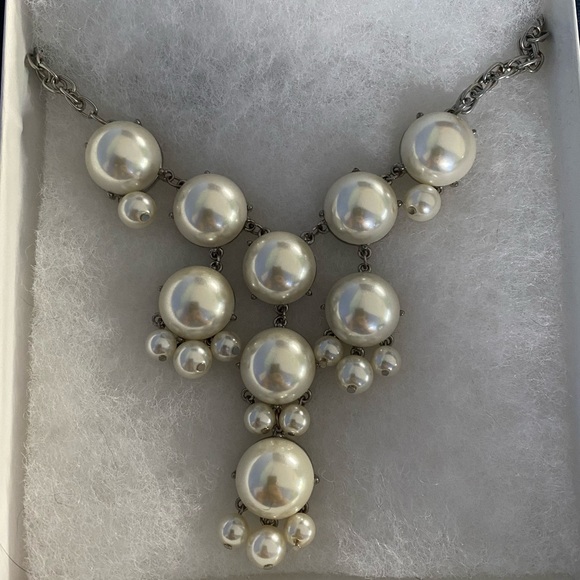 White Pearl Bubble Statement Necklace - Picture 3 of 5